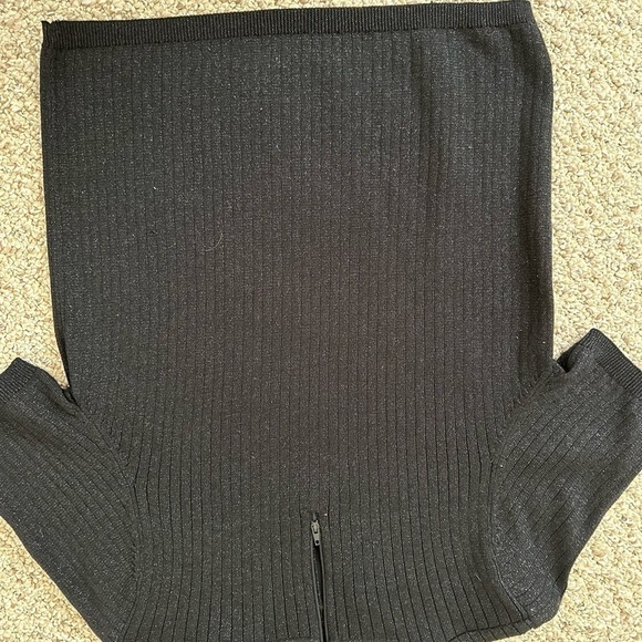 Koret Shimmer Mock Neck with Zipper - Picture 3 of 5
